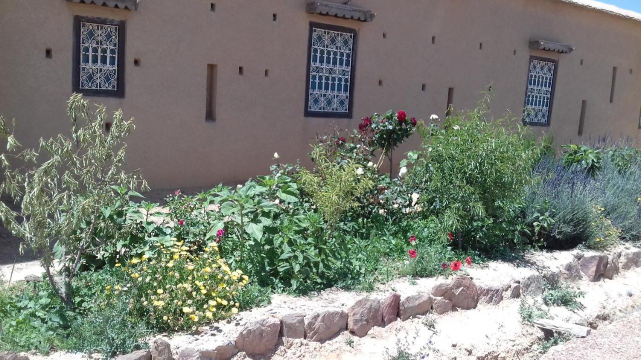 ホテル Kasbah Izoran ミデル エクステリア 写真