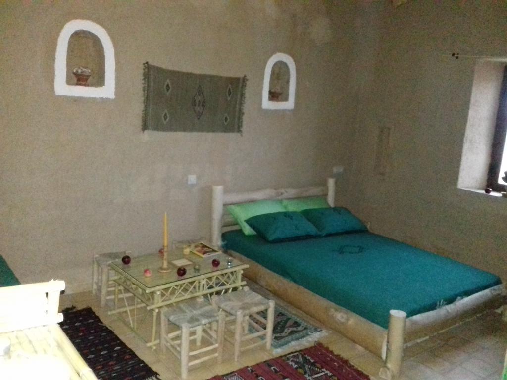 ホテル Kasbah Izoran ミデル エクステリア 写真