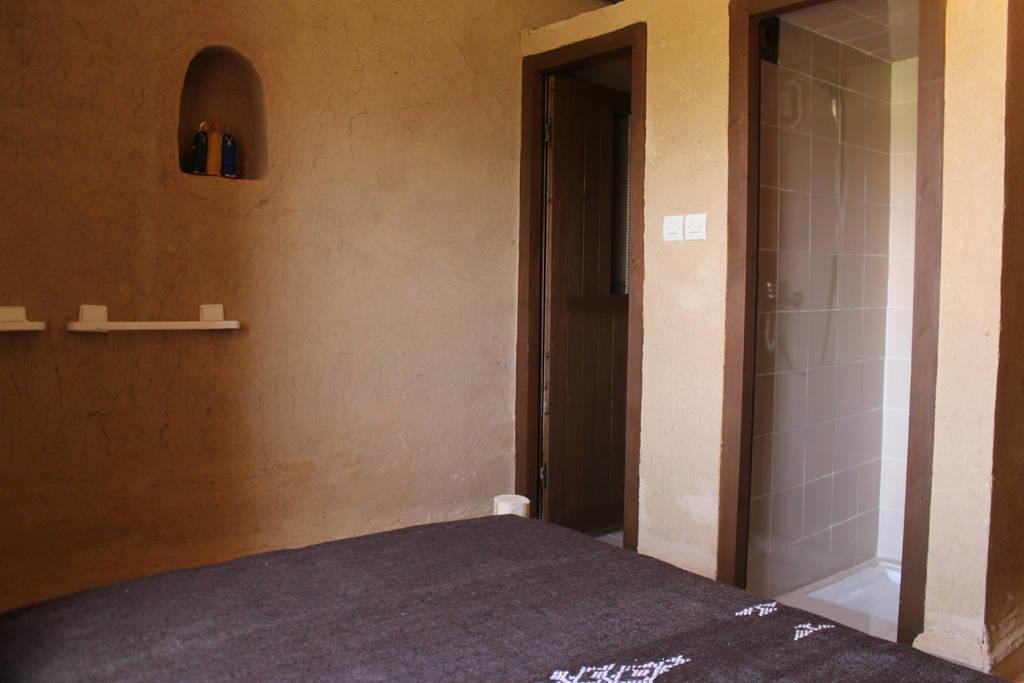 ホテル Kasbah Izoran ミデル エクステリア 写真