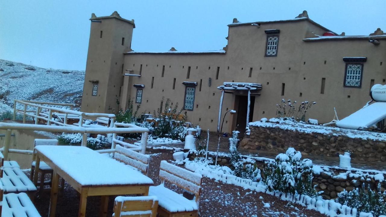 ホテル Kasbah Izoran ミデル エクステリア 写真