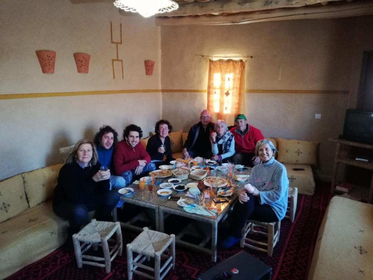 ホテル Kasbah Izoran ミデル エクステリア 写真